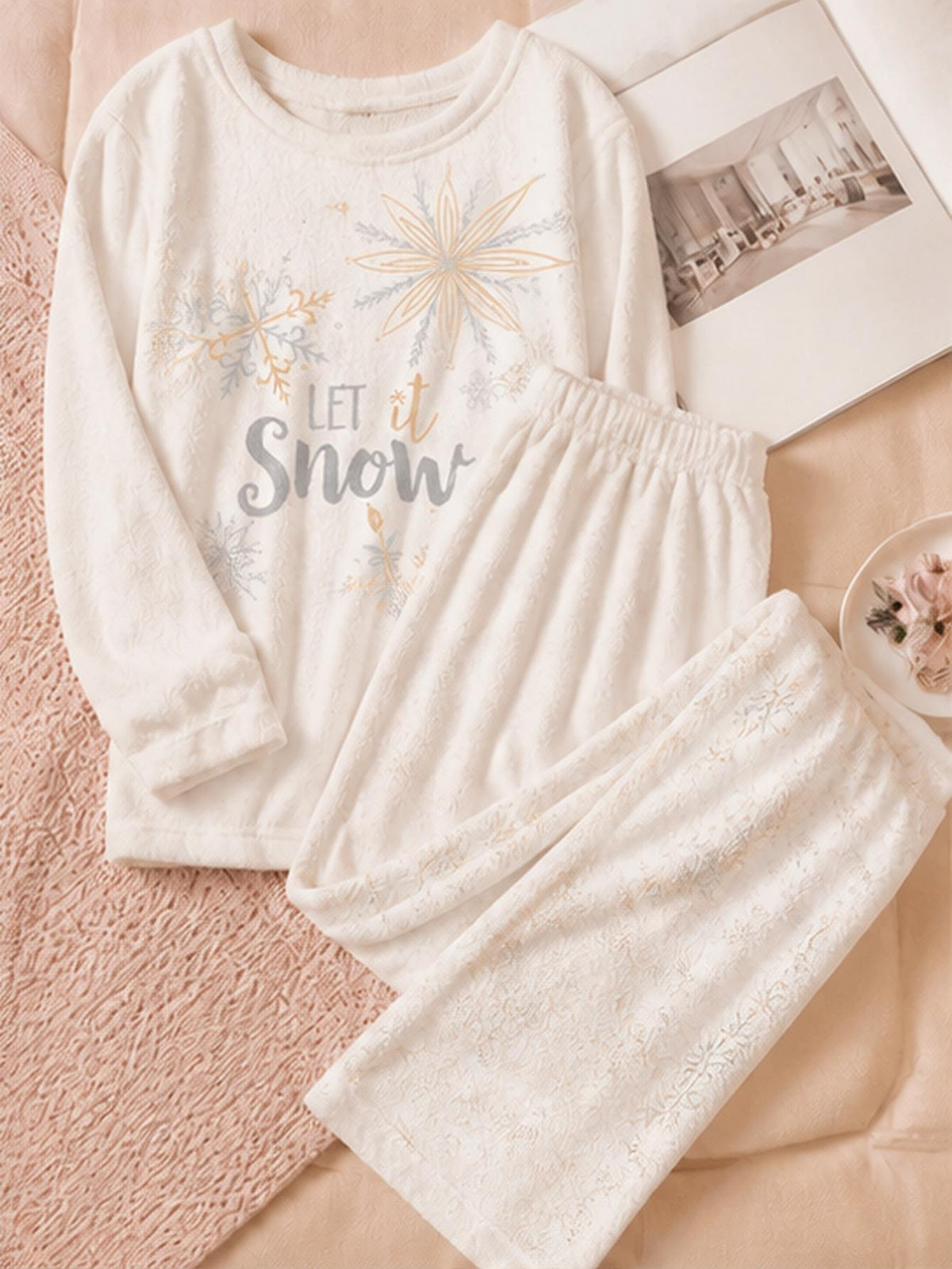 Pyjama grande taille, manches longues, allure vintage — composition : 70% Polyester, 30% Élasthanne
