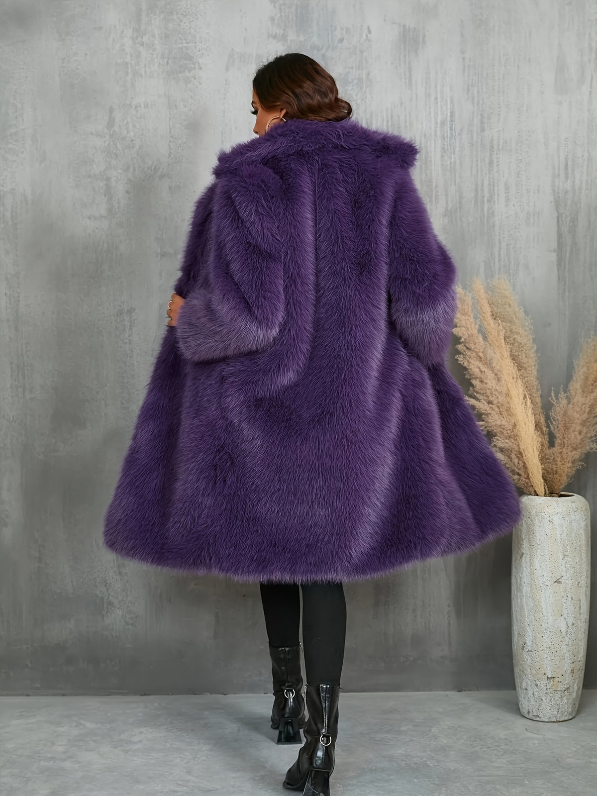 Manteau grande taille, coupe ample, détail du tissu