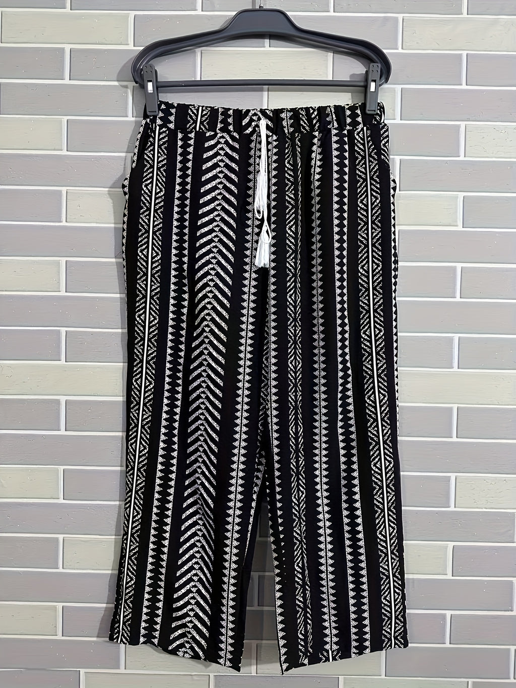 Pantalon grande taille à imprimé géométrique, coupe droite — composition : 95% Polyester, 5% Élasthanne
