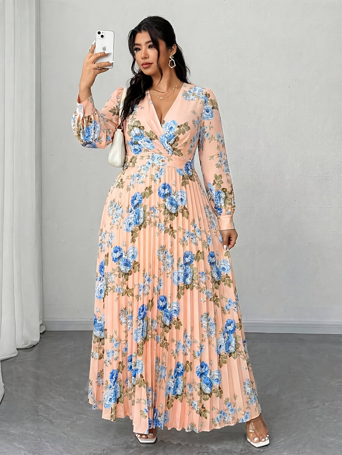 Robe longue grande taille — Roses, cache-cœur plissé soleil