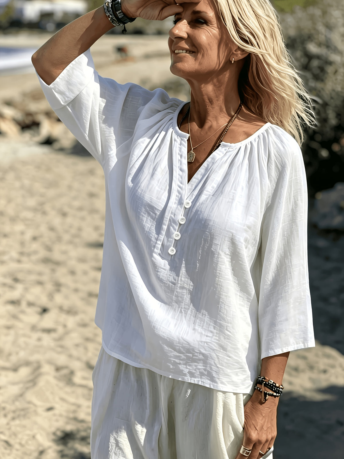 Top grande taille en lin, coupe oversize, tenue souple — composition : 100% Lin Image