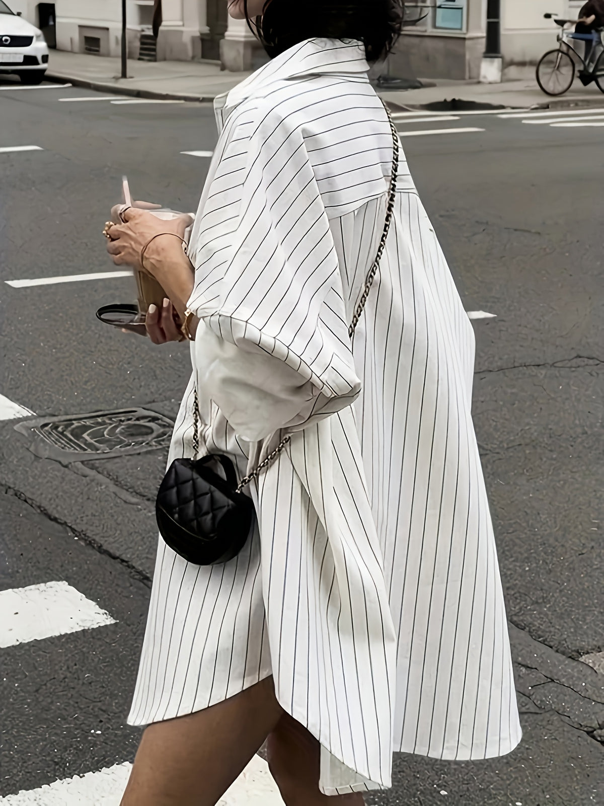 Chemise grande taille à rayures, coupe oversize, col à revers, poches plaquées, tissu opaque