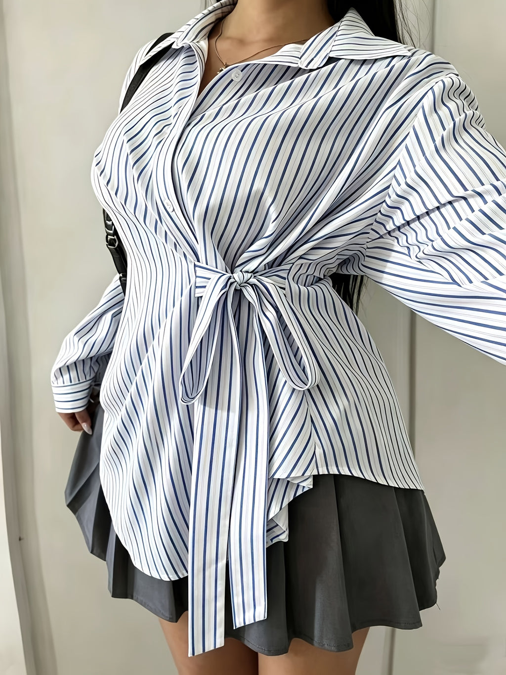Chemise grande taille à rayures, ligne nette, visuel produit