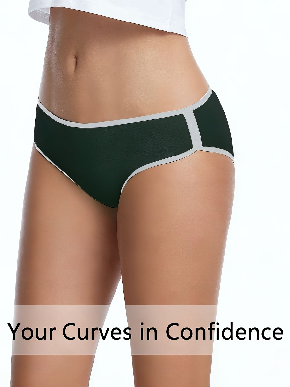 Culotte grande taille, toucher naturel, ligne épurée, porté de face