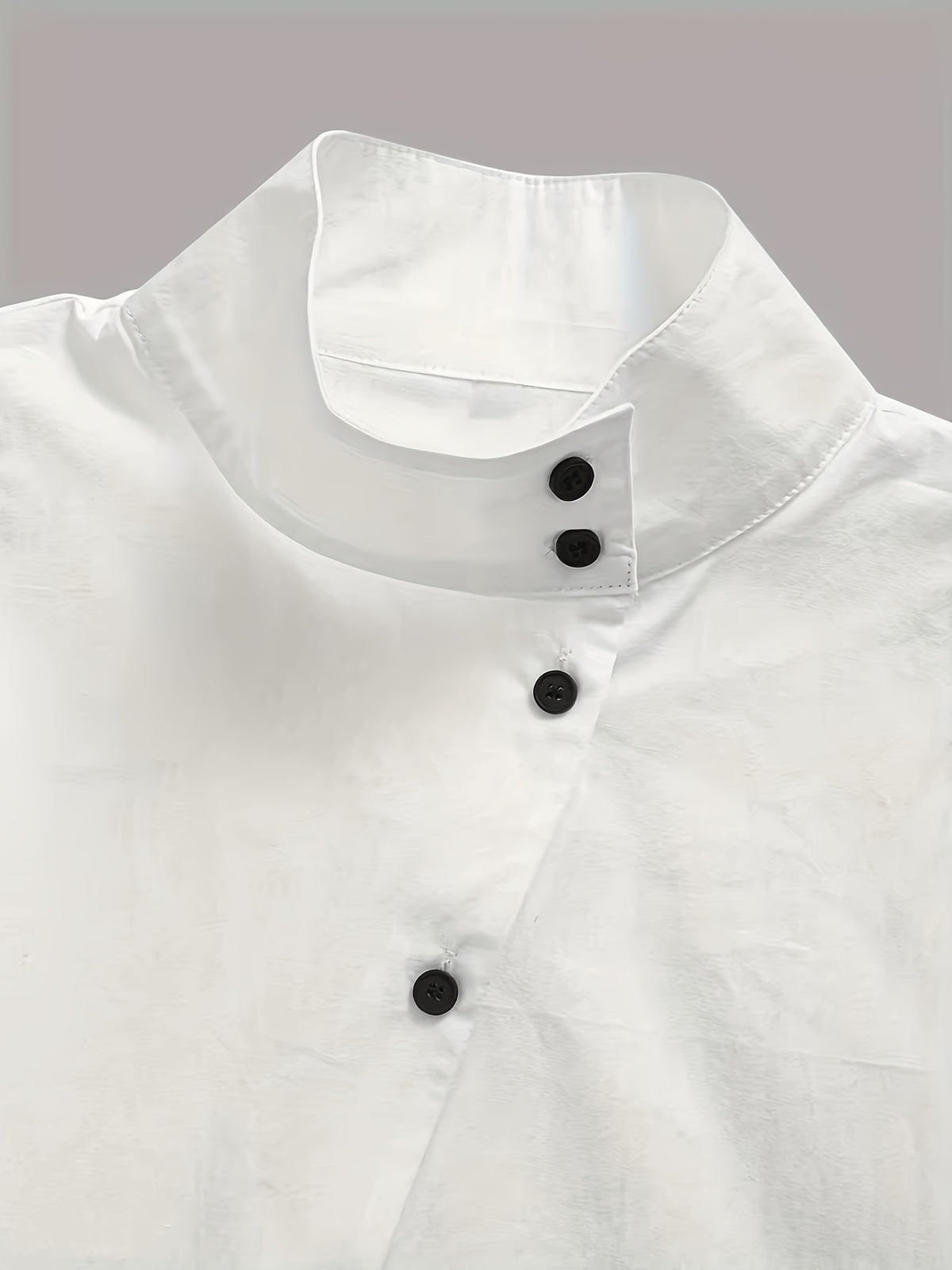 Chemise grande taille, coupe oversize, manches longues, toucher naturel, porté de face