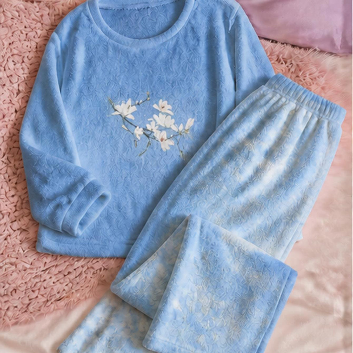 Pyjama grande taille, col rond, allure vintage