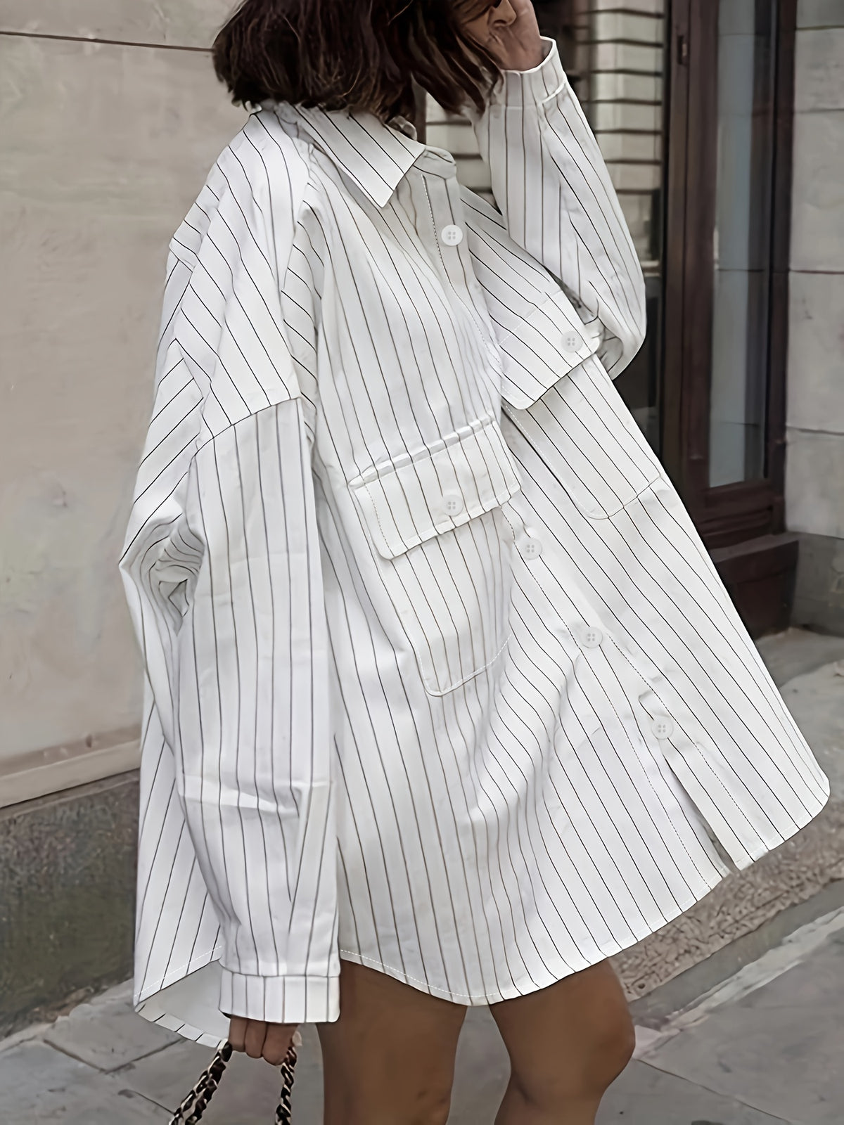 Chemise grande taille à rayures, coupe oversize, col à revers, poches plaquées Image