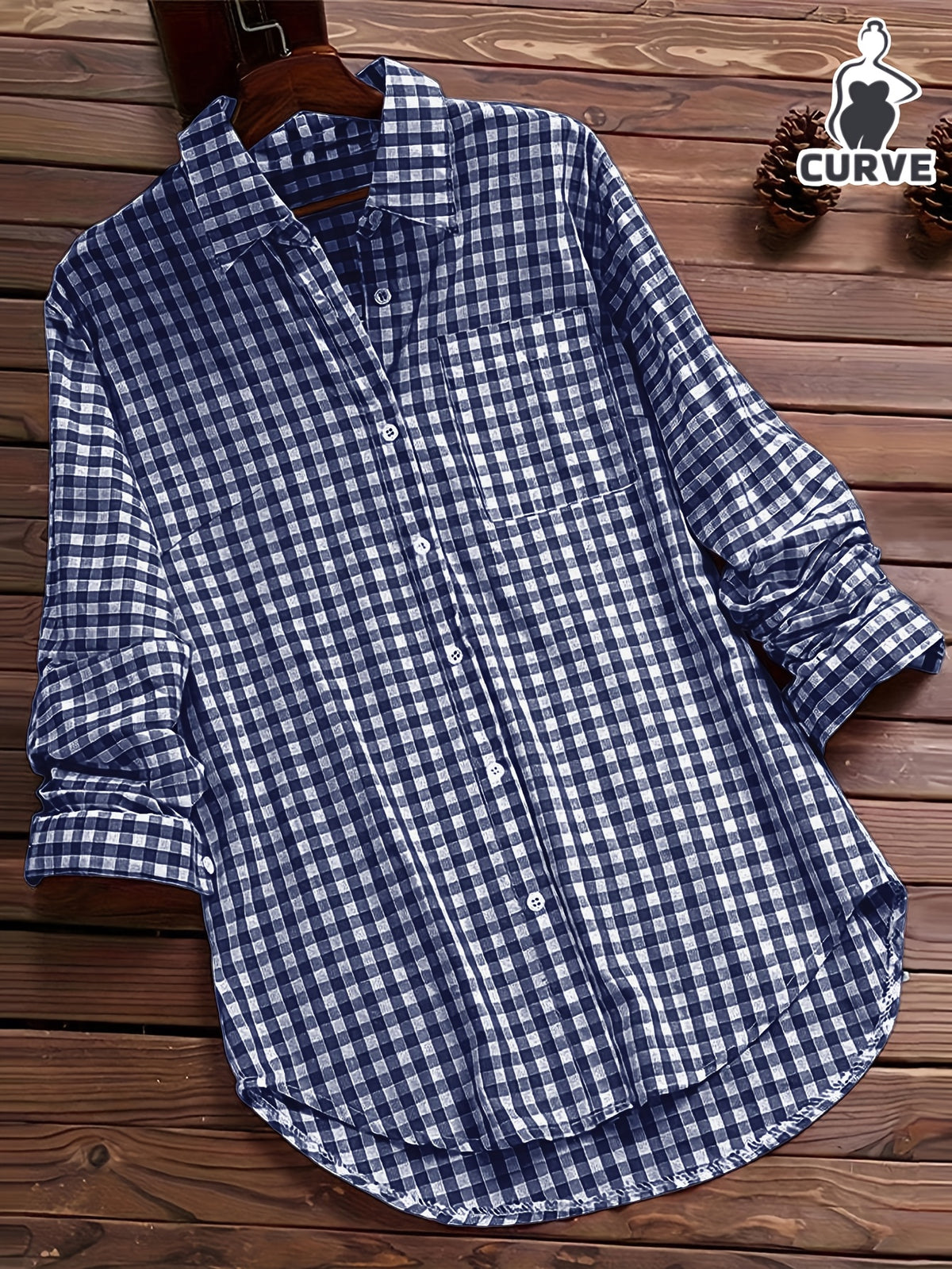 Chemise grande taille à carreaux, coupe ample, boutonnage, manches longues, mise en situation