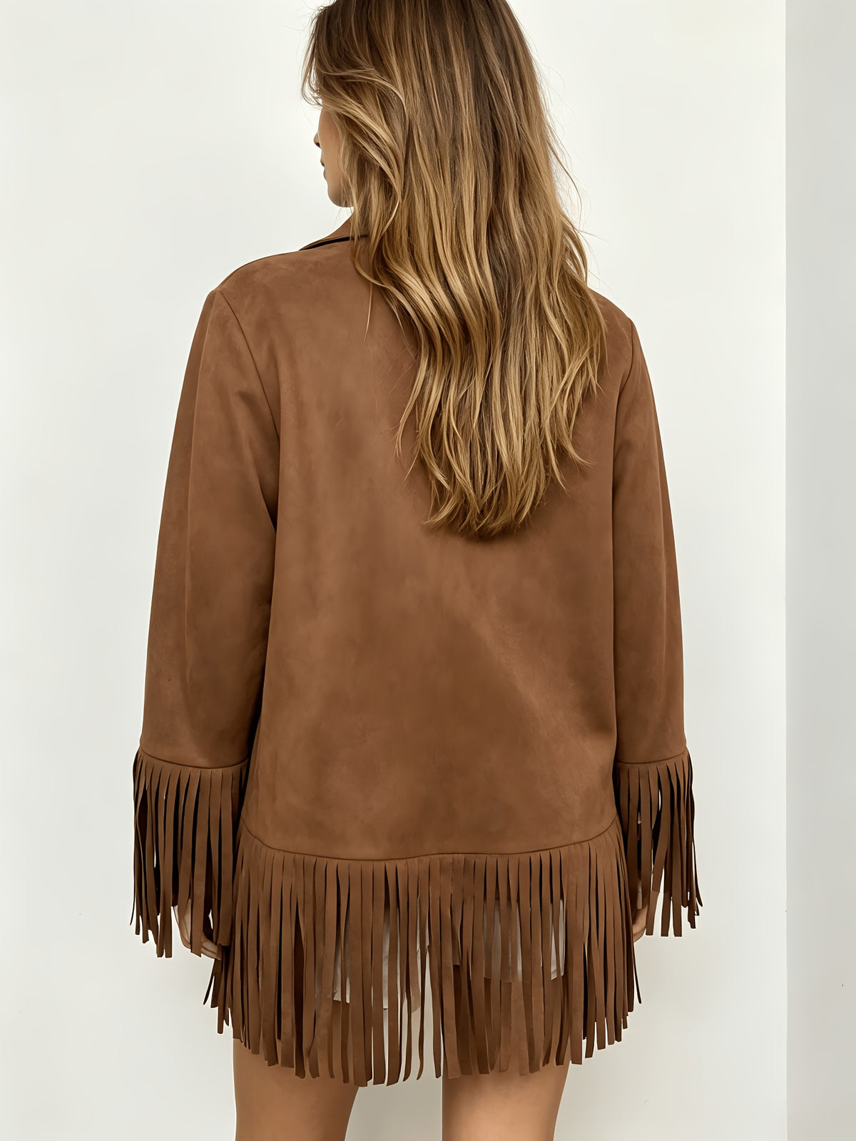 Veste grande taille, coupe ample, pompons, vu de dos