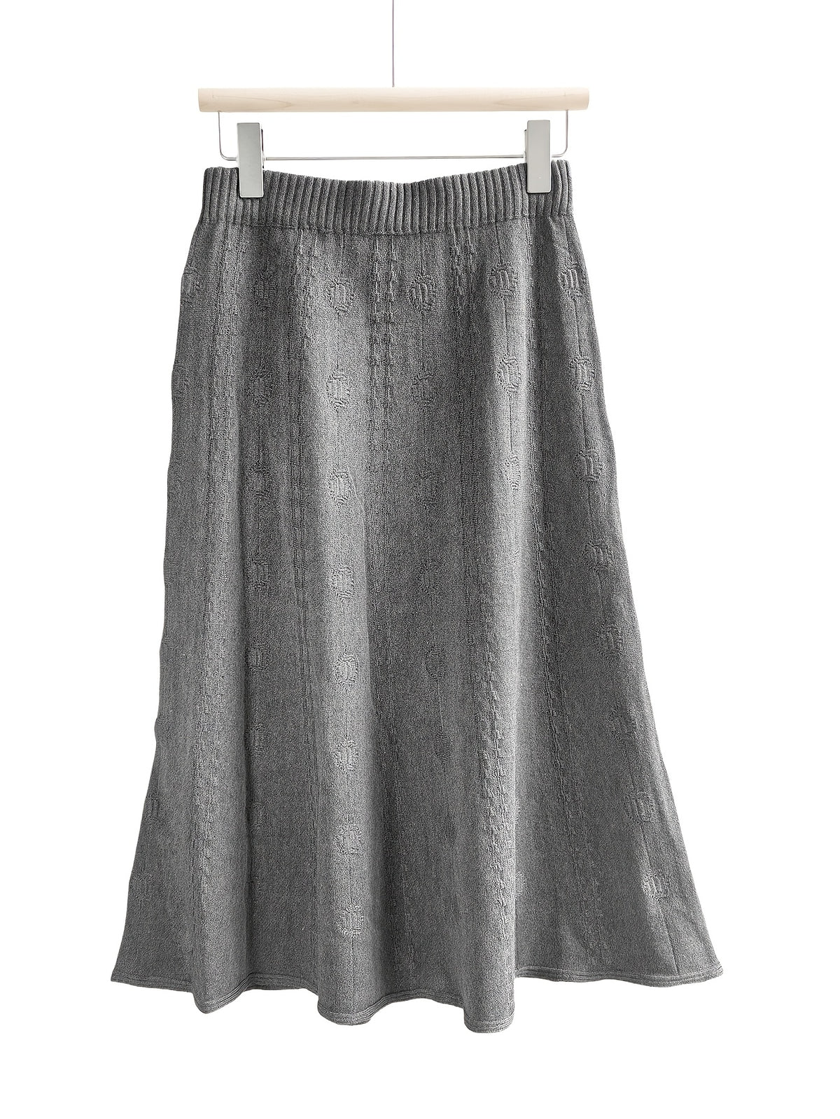 Robe grande taille, coupe évasée, allure élégante, visuel produit