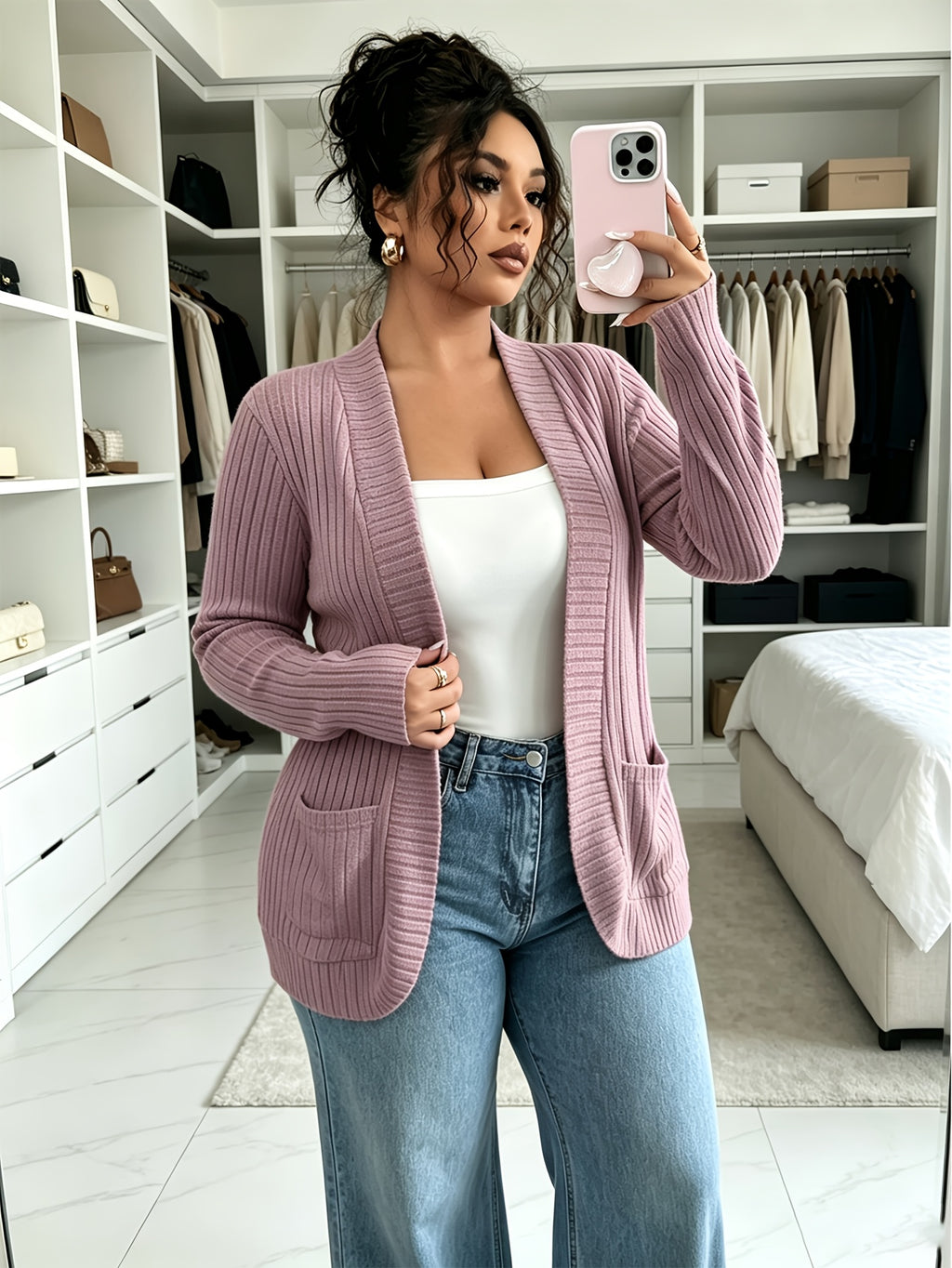Cardigan grande taille, coupe ample, manches longues, détail du col