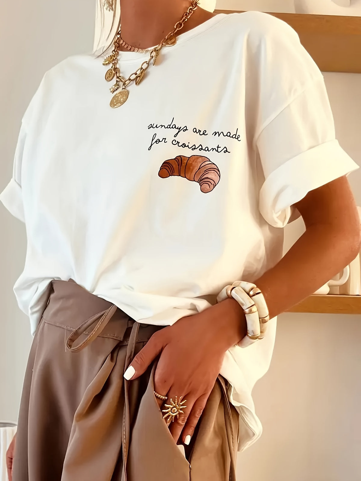 T-shirt grande taille, col rond, manches courtes, esprit décontracté