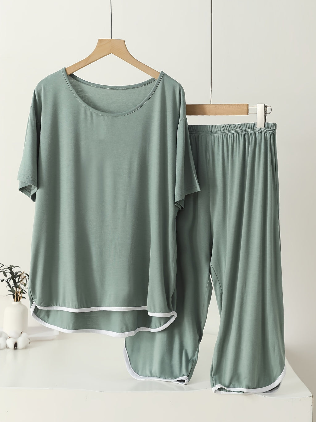 Pyjama grande taille, manches courtes, tombé fluide, visuel produit
