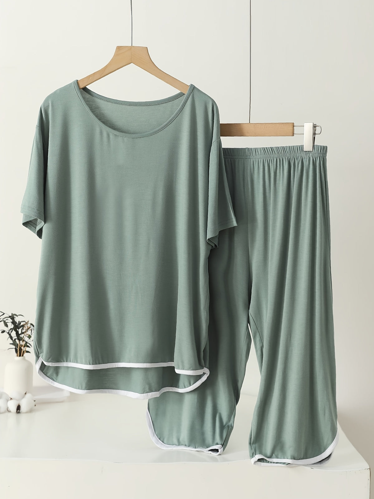 Pyjama grande taille, manches courtes, tombé fluide, visuel produit