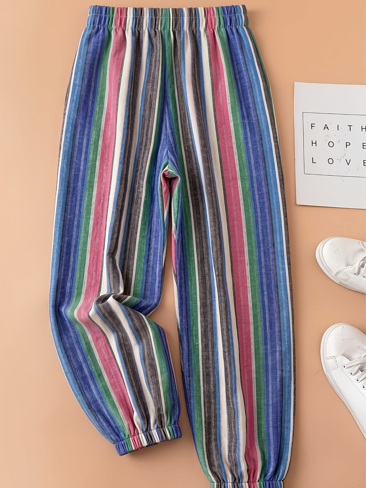 Pantalon grande taille à rayures, coupe droite, cordon, vue de profil