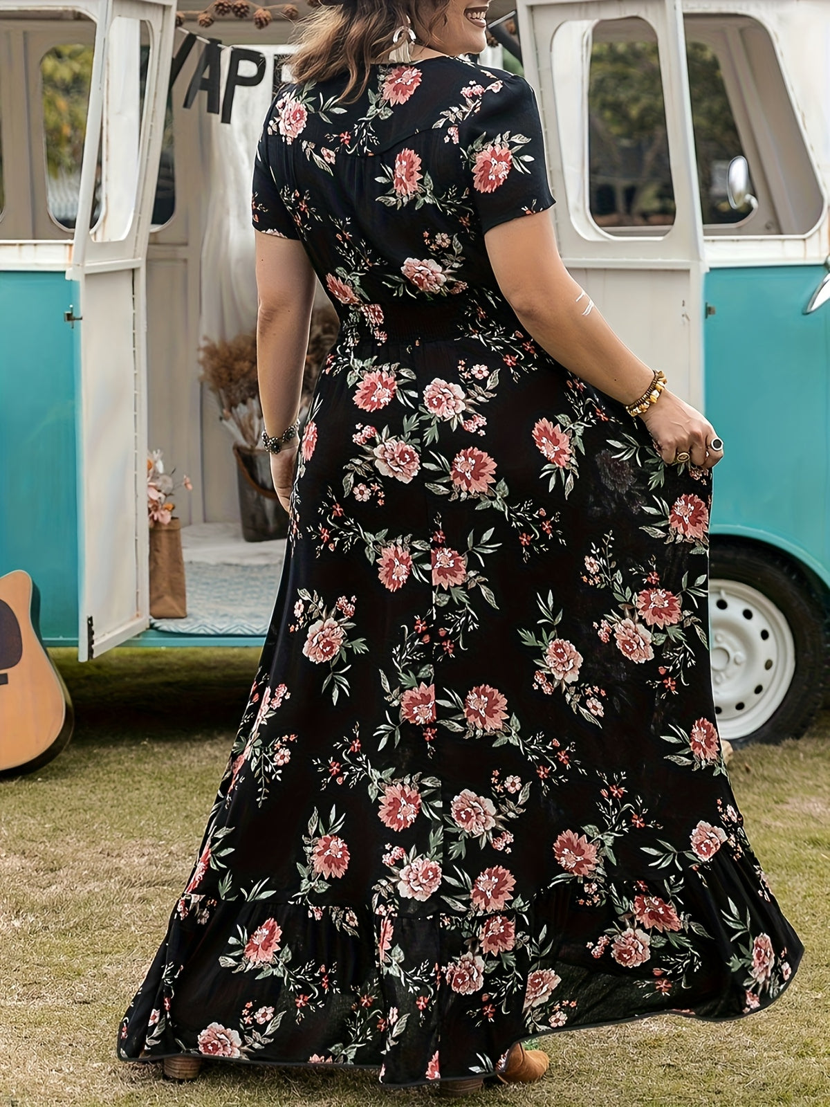 Robe longue grande taille — Fleurie à patte boutonnée viscose