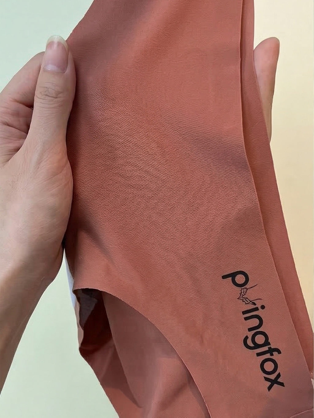 Culotte grande taille, ligne épurée, mise en situation