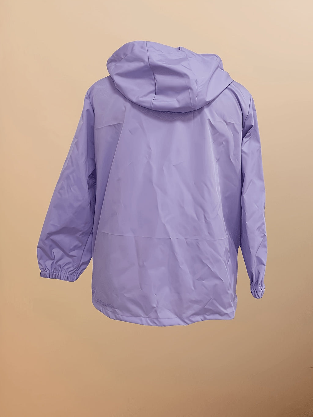 Veste grande taille, coupe oversize, capuche, porté de face