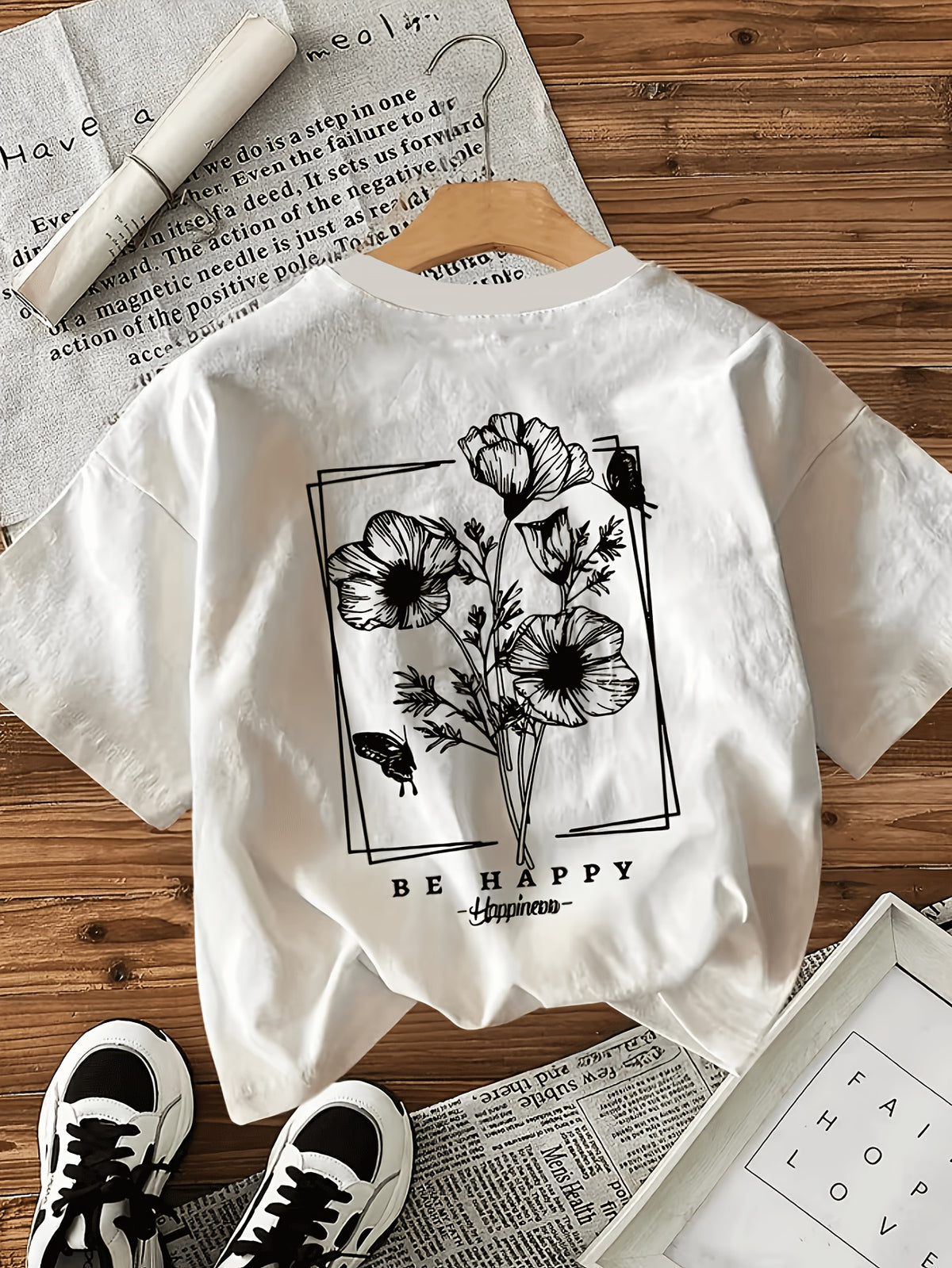 T-shirt grande taille à imprimé fleuri, coupe ample, visuel produit