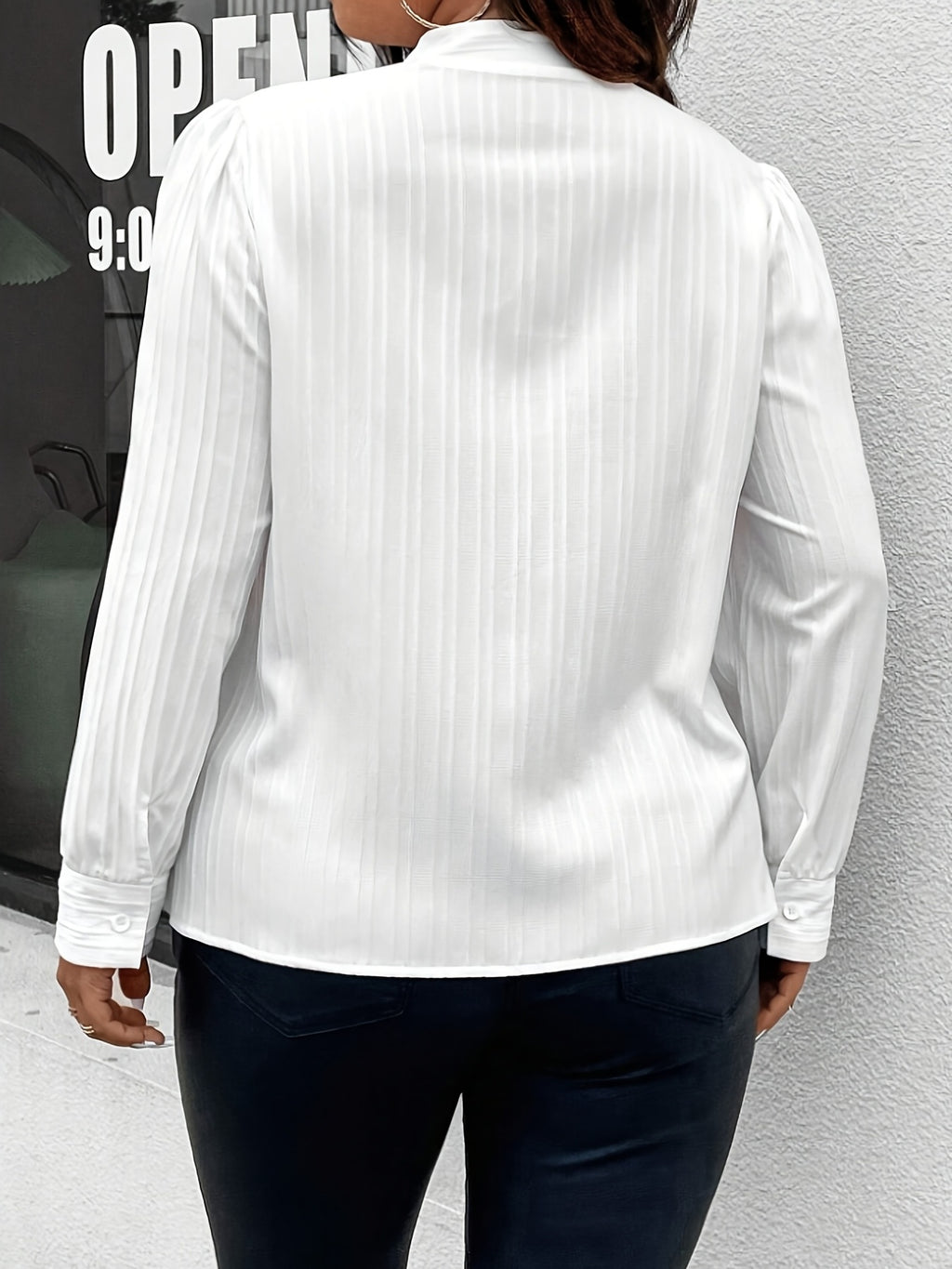 Chemise grande taille en dentelle, coupe oversize, col, vu de dos