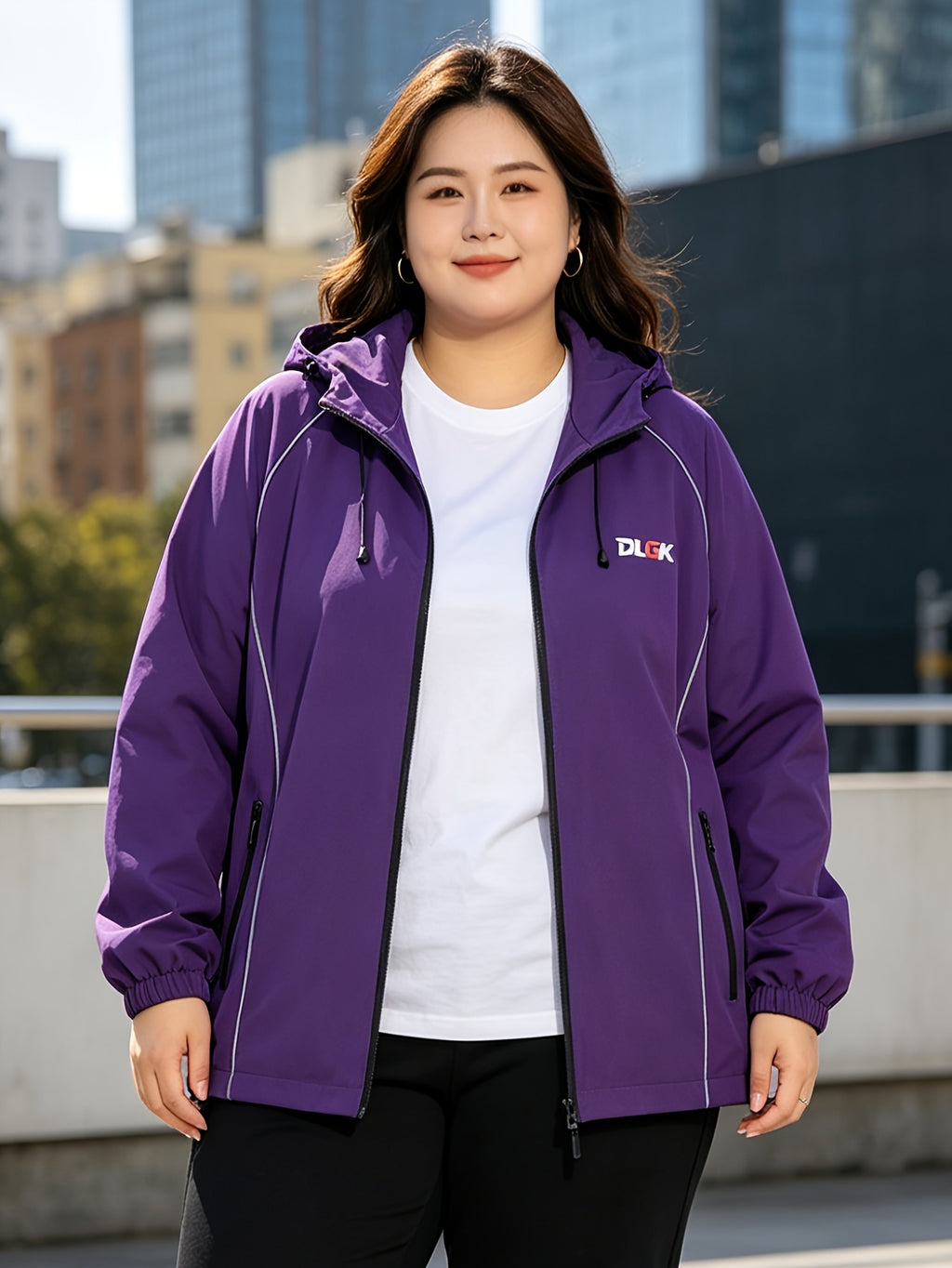 Veste grande taille, poches pratiques, ligne nette, vu de dos