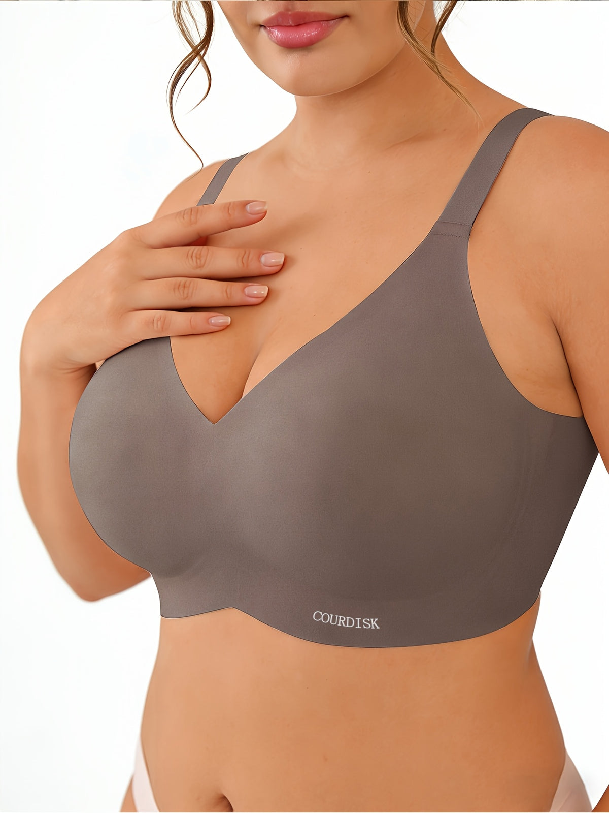 Soutien-gorge grande taille, coupe ample, ligne affirmée, vue de profil