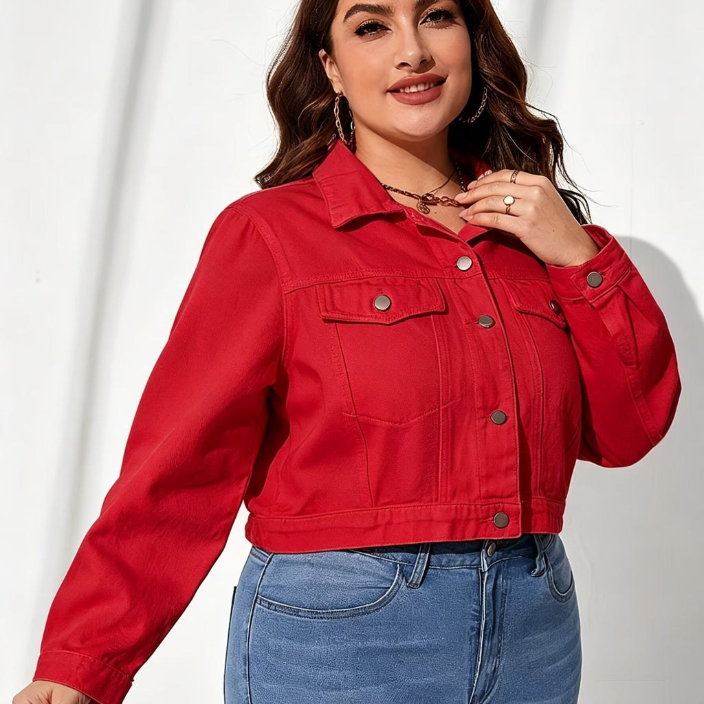 Veste grande taille, coupe oversize, col à revers, boutonnage, détail du col