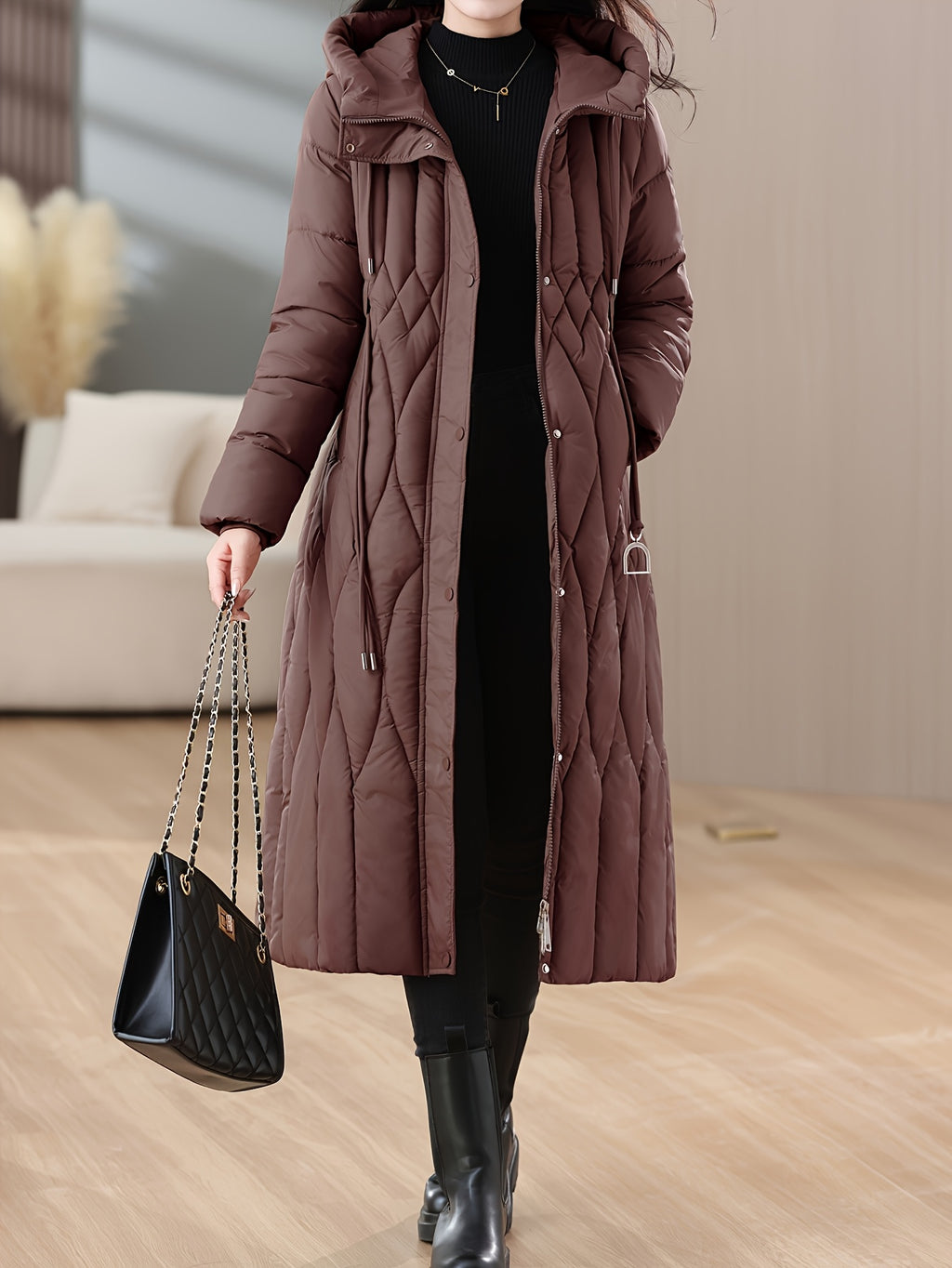 Manteau grande taille, coupe ajustée, capuche, chaleur d'hiver, vu de dos