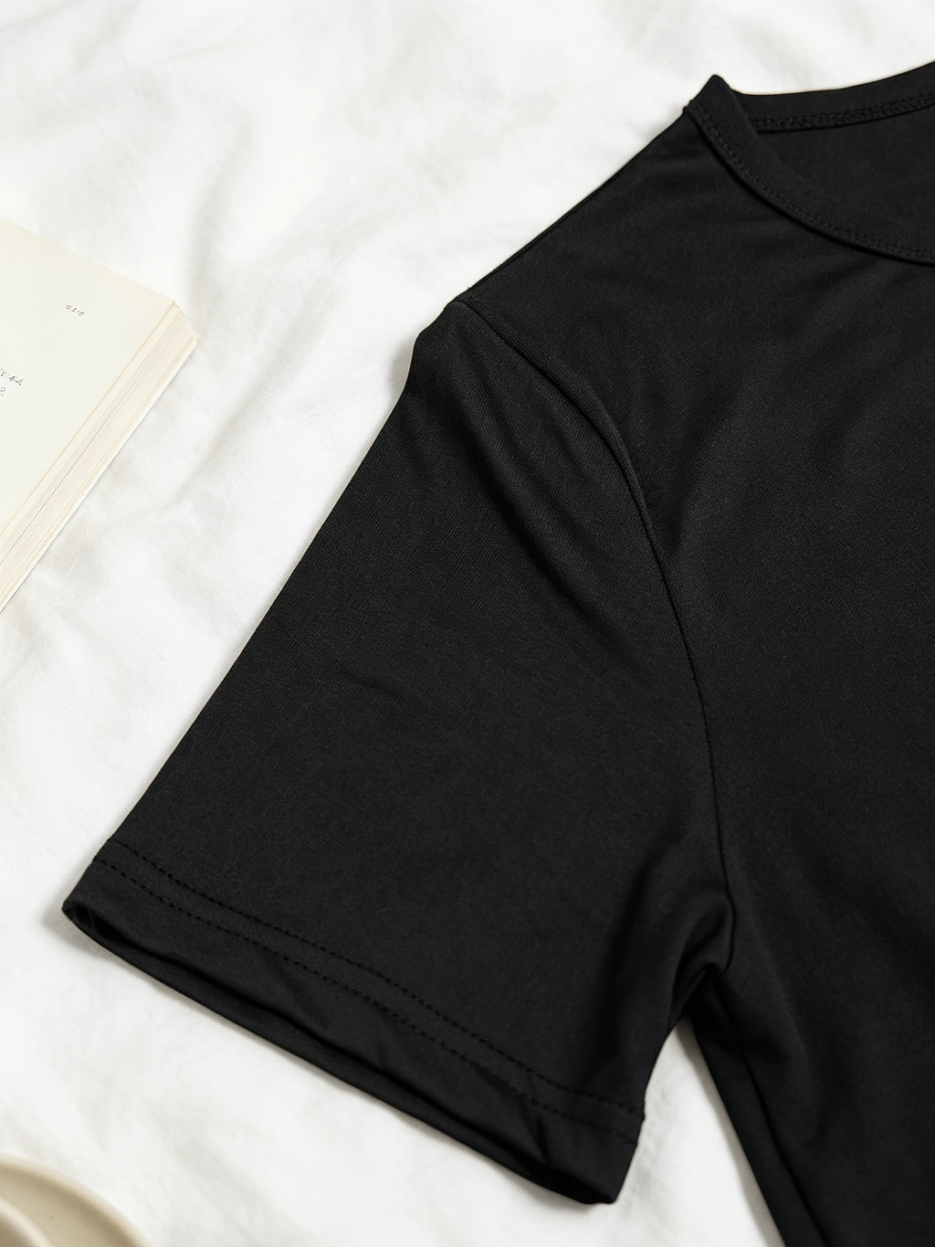 Pyjama grande taille, coupe ample, col rond, manches courtes, mise en situation