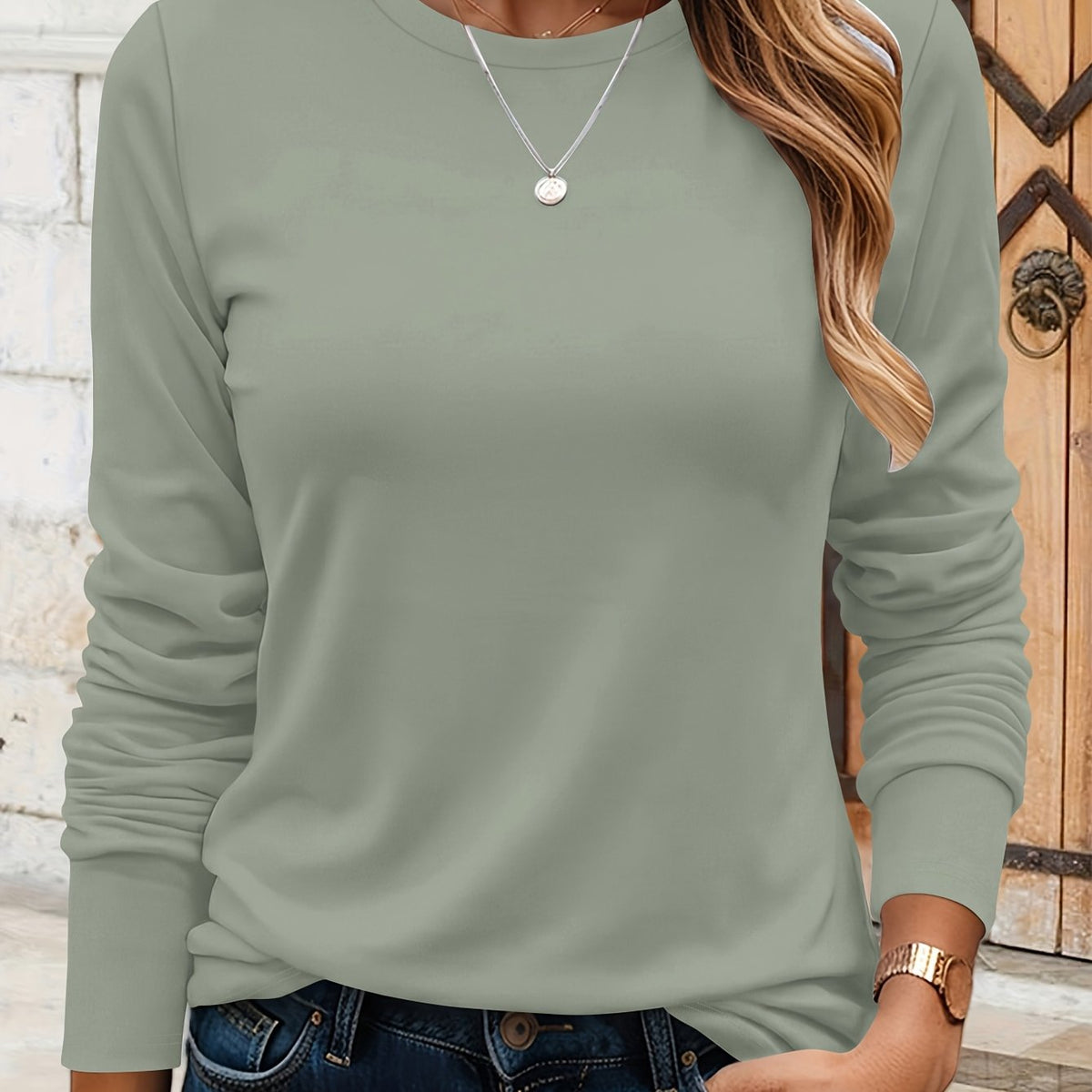 T-shirt grande taille, col rond, manches longues, toucher naturel, porté de face
