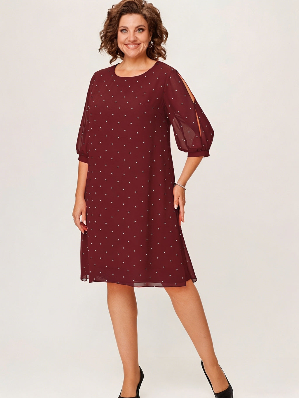 Robe courte grande taille — Voile à pois et manches fendues