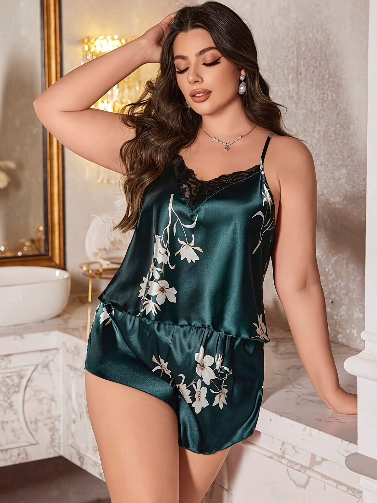 Ensemble grande taille à imprimé fleuri, ligne affirmée — composition : 100% Polyester