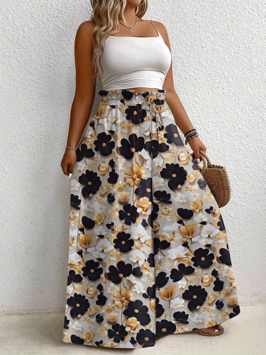 Pantalon grande taille à imprimé fleuri, coupe évasée, cordon, porté de face