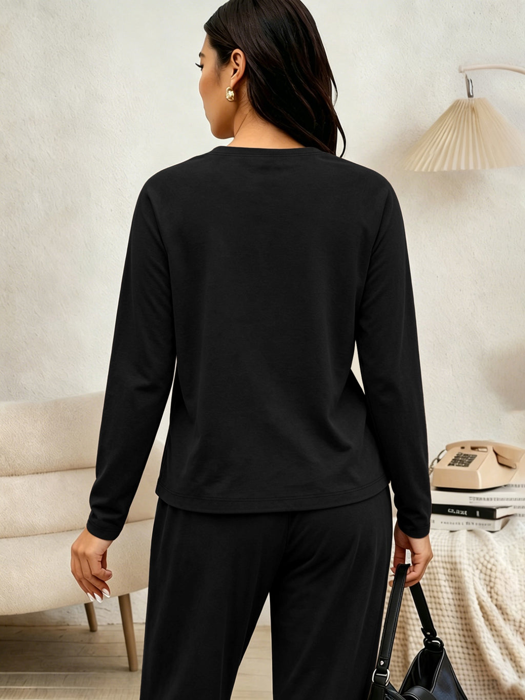 Ensemble grande taille, coupe ample, manches longues, toucher naturel, détail du tissu