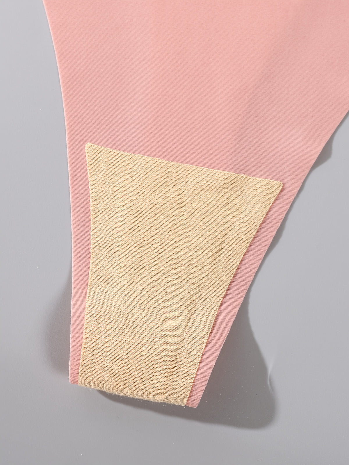 Culotte grande taille, allure élégante, mise en situation