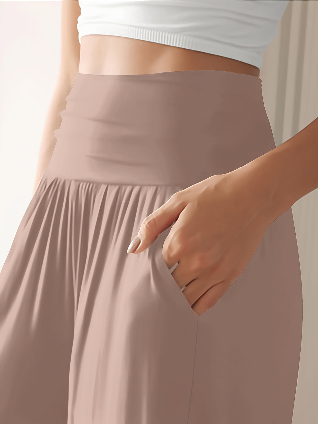 Pantalon grande taille, poches pratiques, tombé fluide, gros plan