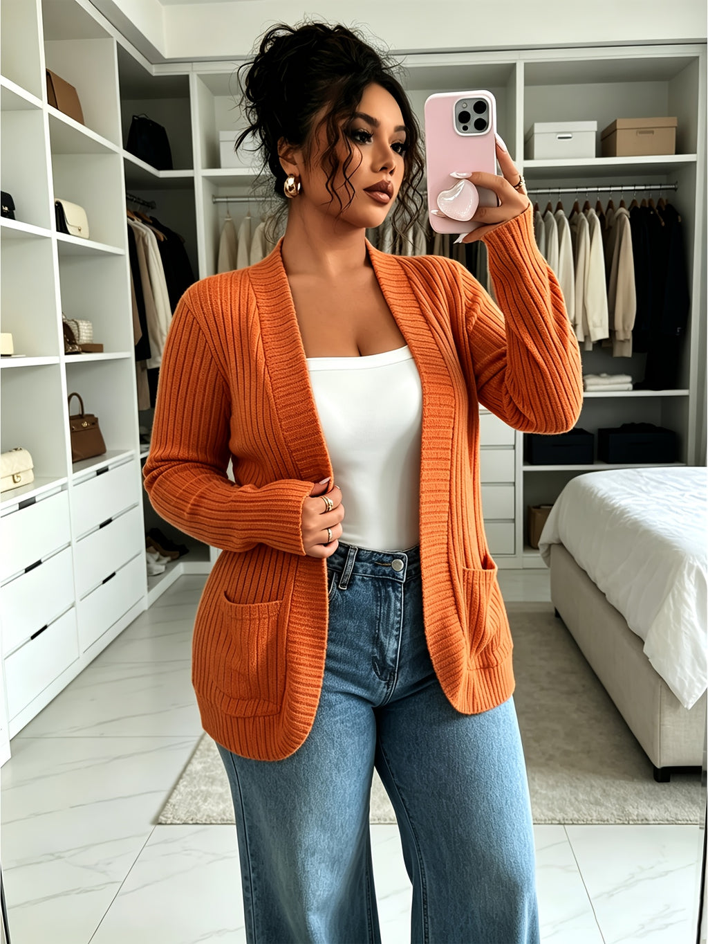 Cardigan grande taille, coupe ample, manches longues, détail du tissu