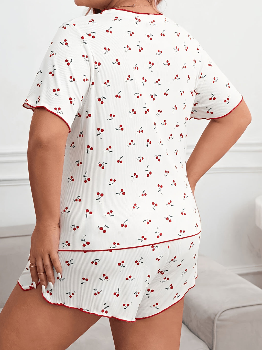Pyjama grande taille, manches courtes, esprit décontracté, tissu opaque