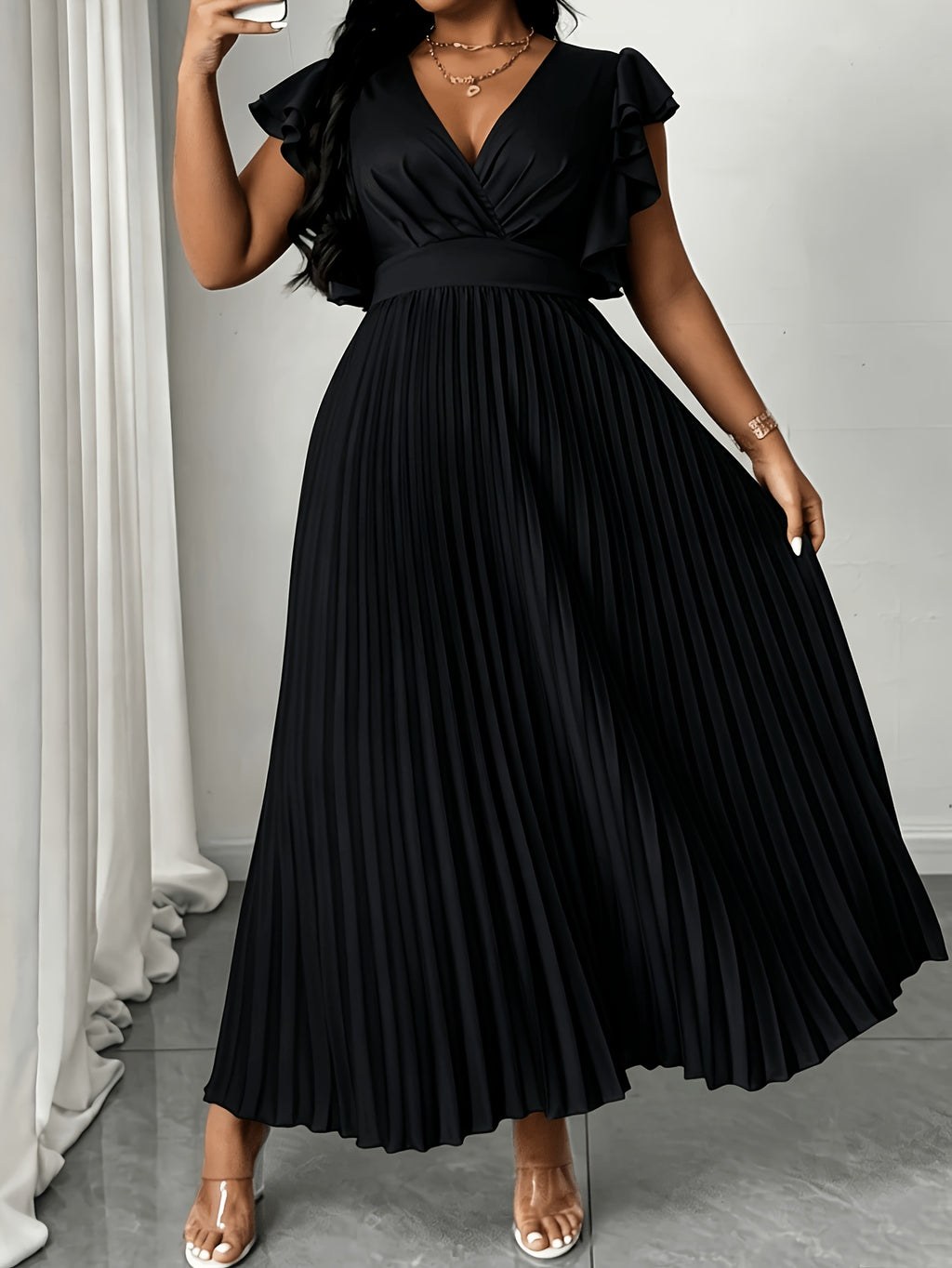 Robe de cérémonie grande taille — Satin plissé et dos noué