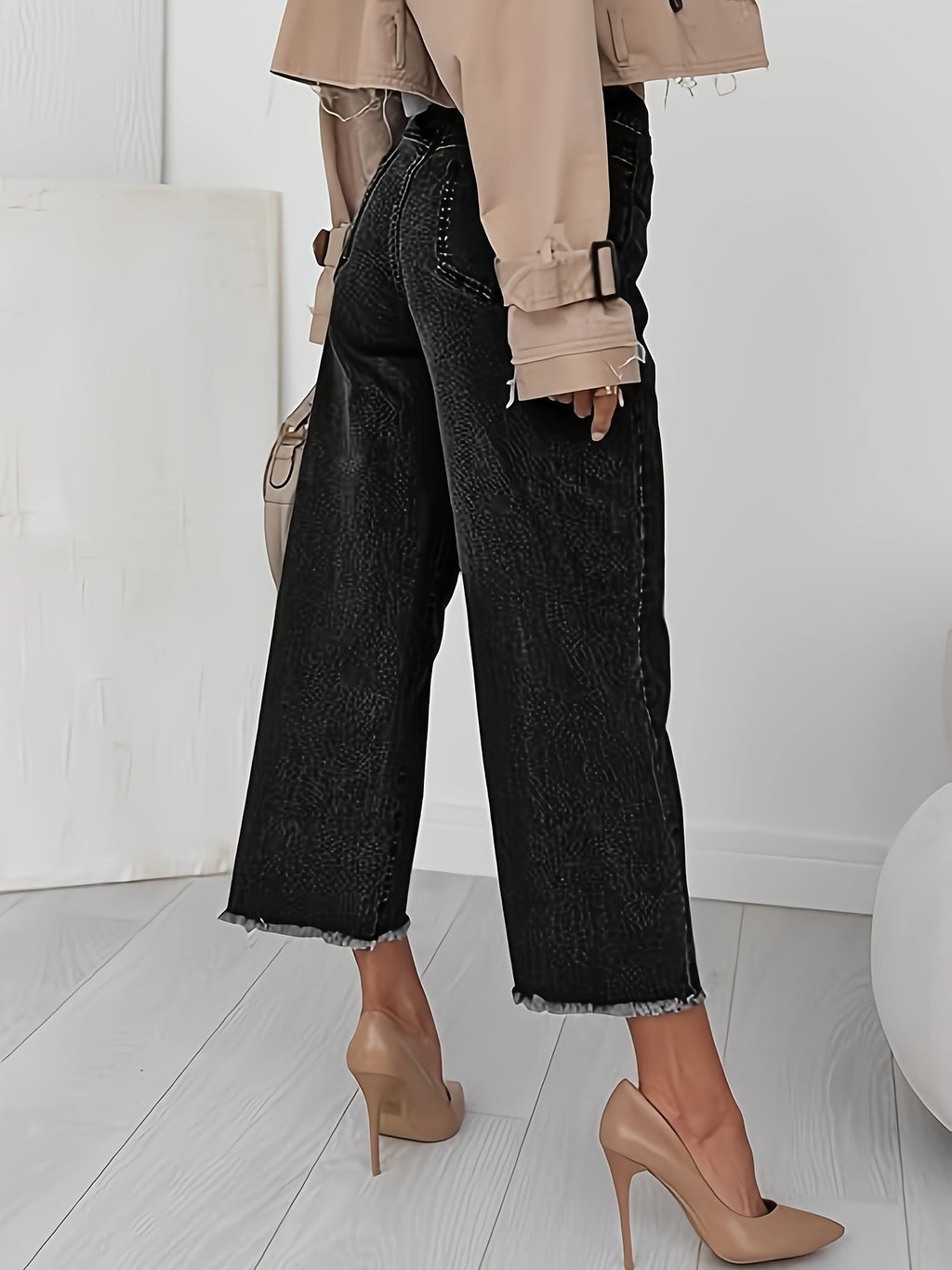 Jean grande taille, coupe évasée, tenue franche, esprit décontracté, tissu opaque