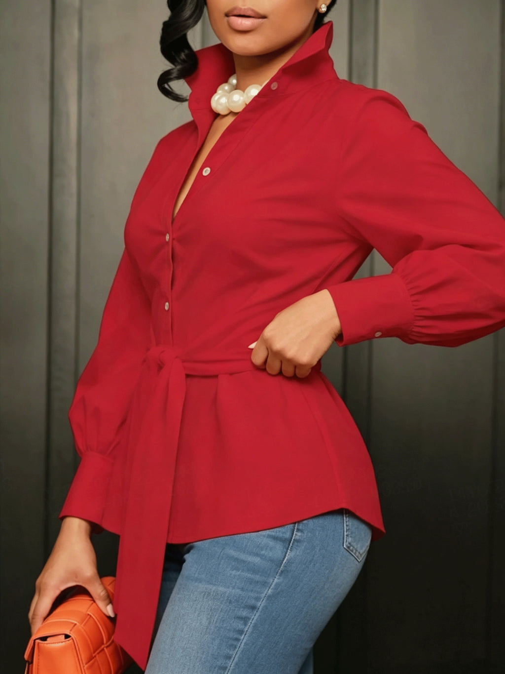Chemise grande taille, coupe oversize, col à revers, allure élégante, vu de dos