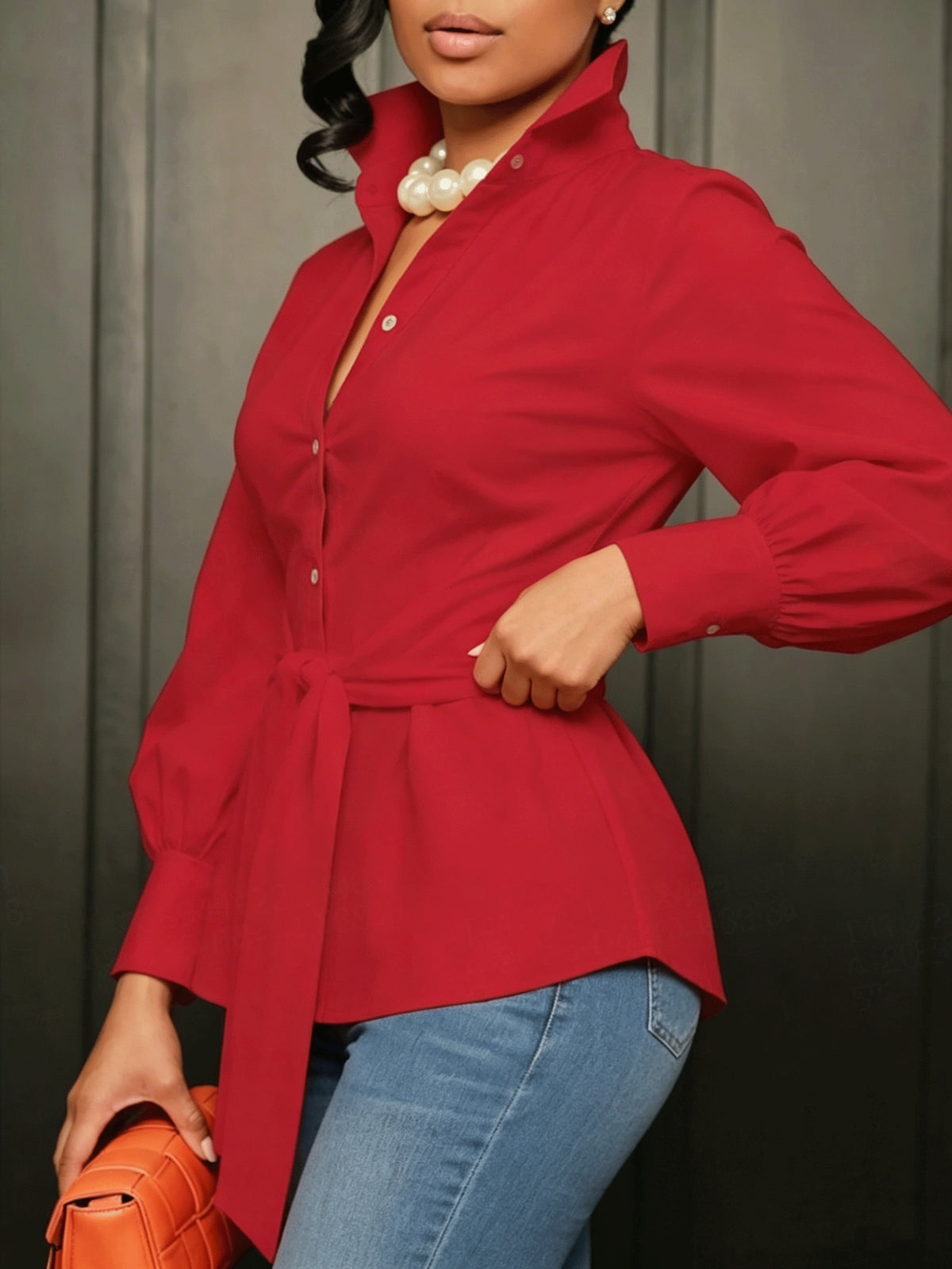Chemise grande taille, coupe oversize, col à revers, allure élégante, vu de dos