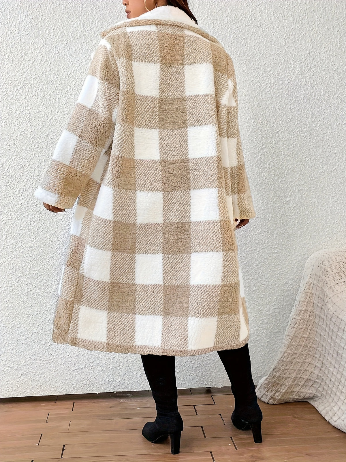 Manteau grande taille à carreaux, chaleur d'hiver, détail du tissu