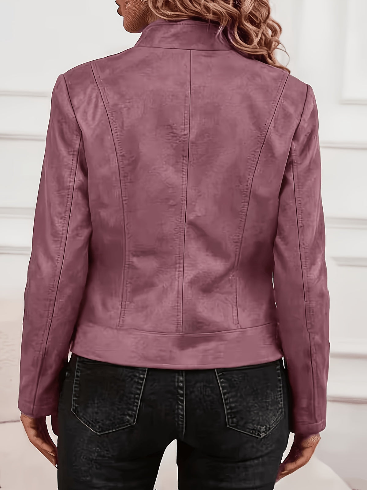 Manteau grande taille, coupe oversize, fermeture zippée, gros plan