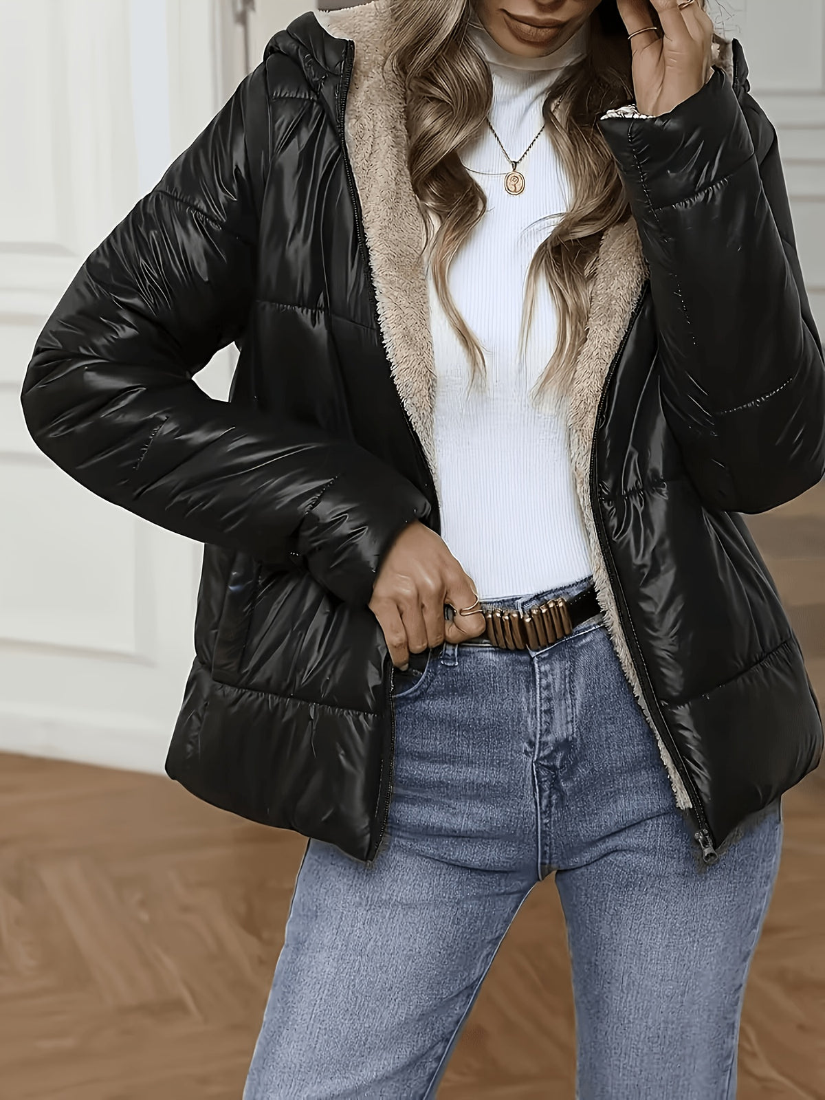 Manteau grande taille, capuche, chaleur d'hiver, coupe-vent, porté de face
