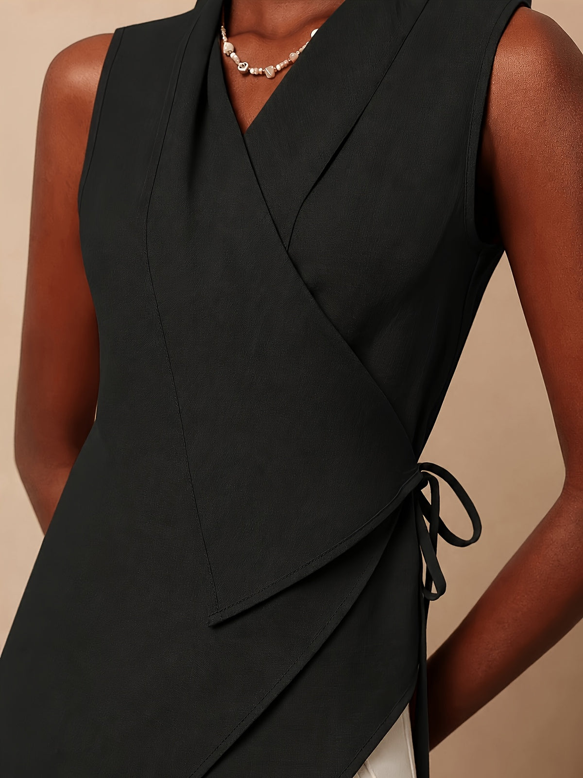 Chemise grande taille, col V, détail du tissu