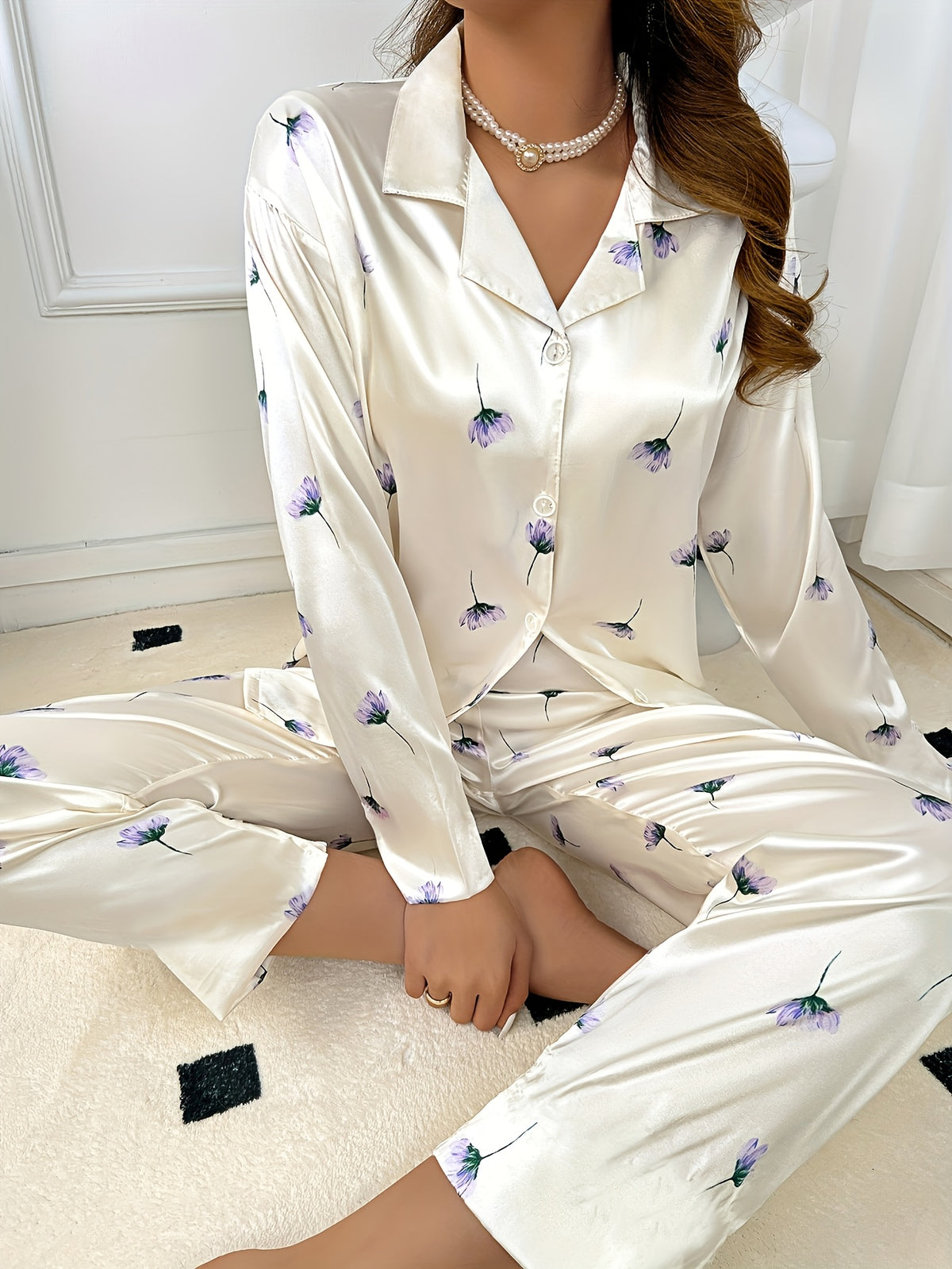 Pyjama grande taille à imprimé fleuri, chaleur d'hiver, mise en situation