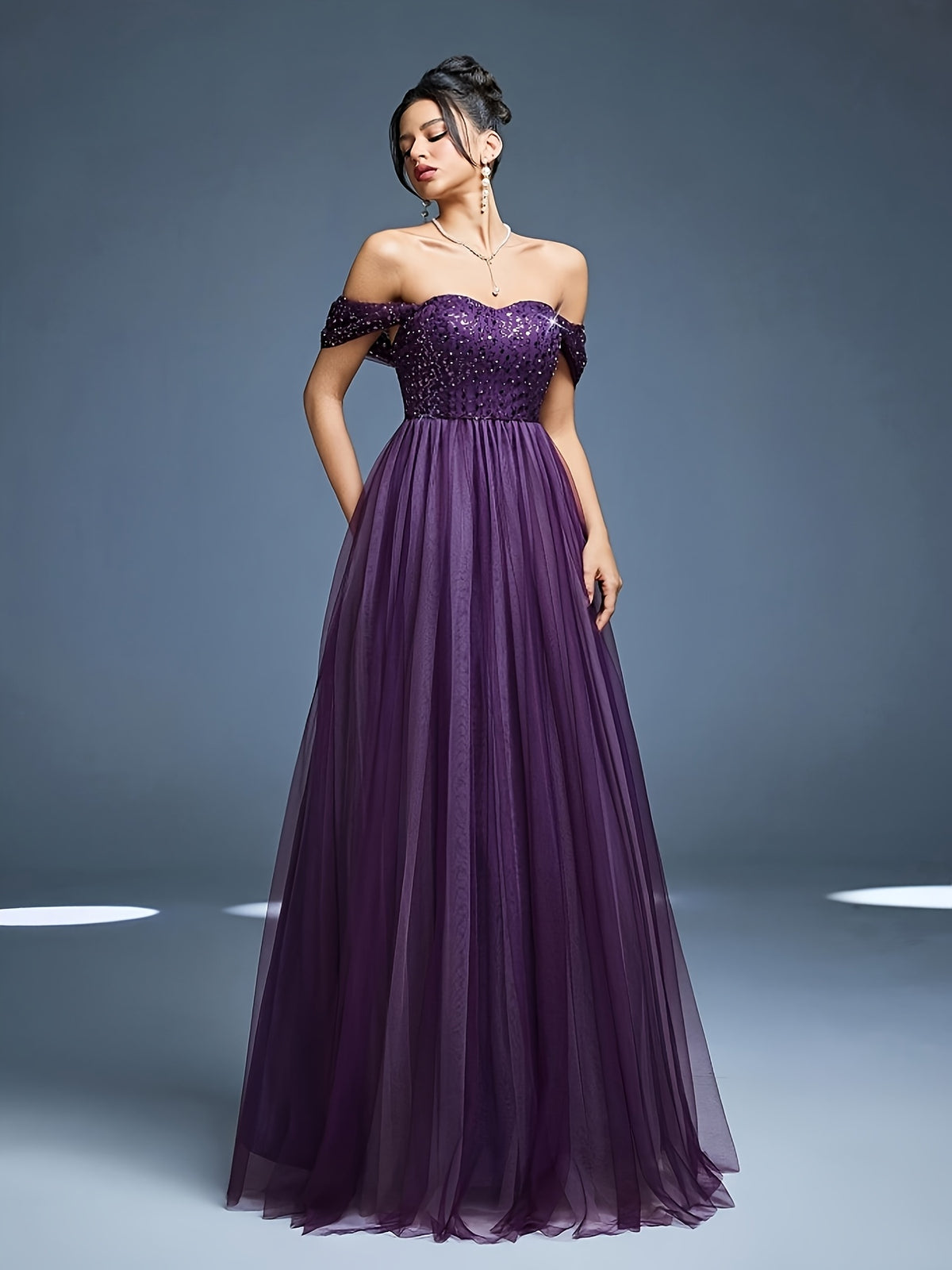 Robe de soirée grande taille — Tulle violet sequins perlés