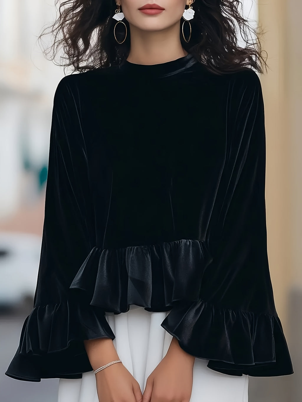 T-shirt grande taille en velours, coupe oversize, volants, manches longues — composition : 95% Polyester, 5% Élasthanne