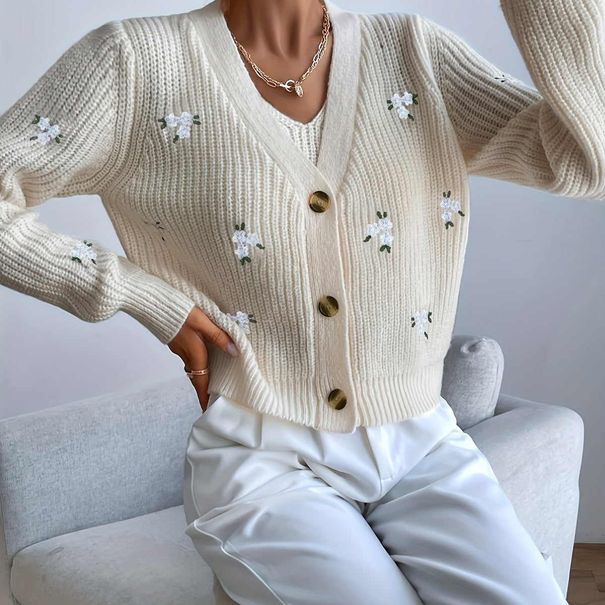 Cardigan grande taille à imprimé fleuri, coupe ample, col V, broderie — matière : polyester Image